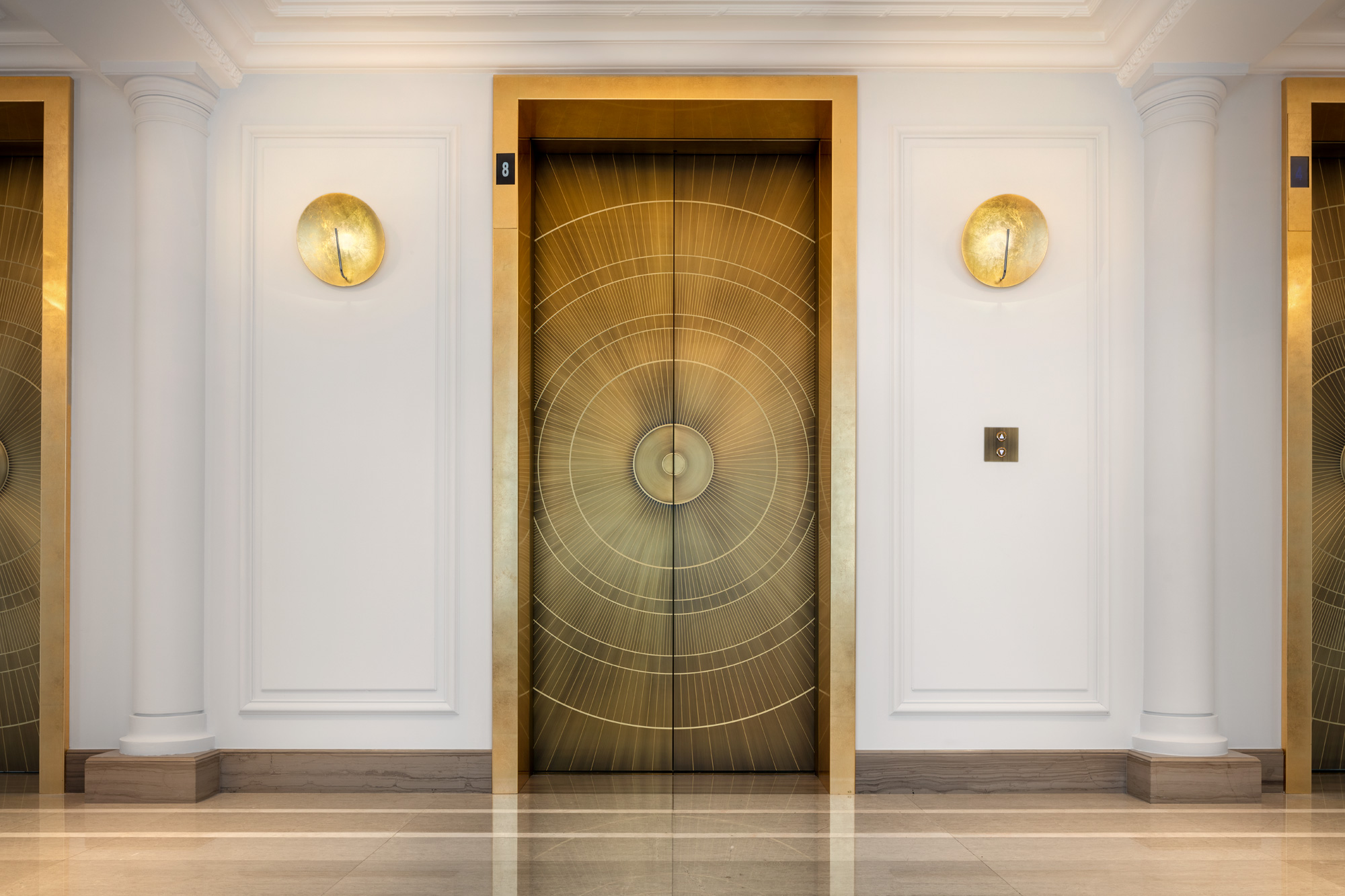 «La luce dorata» Catellani & Smith для легендарного Отель де Пари в Монте-Карло