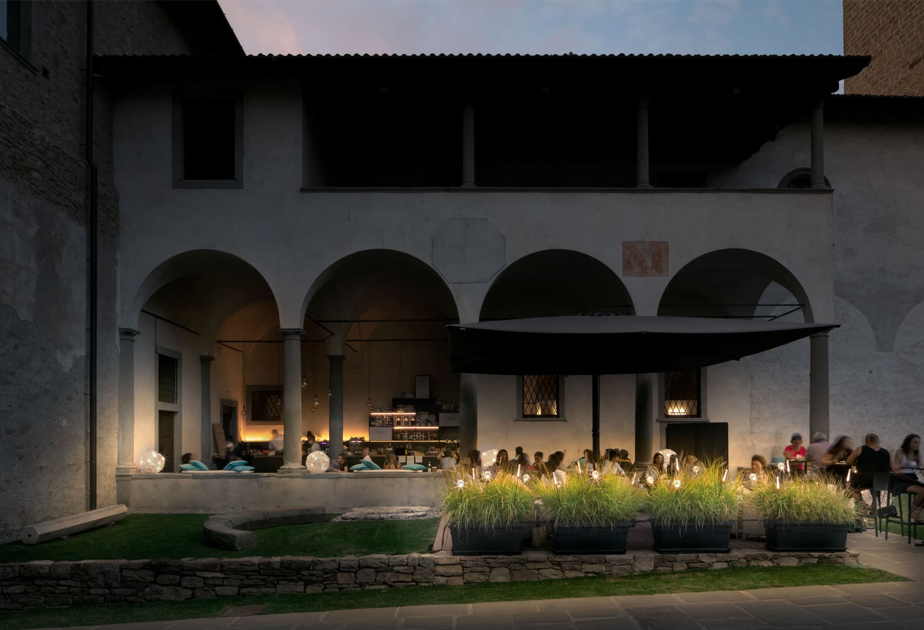 <p>Bergamo, Ex Monastero di Astino: installazione outdoor</p>