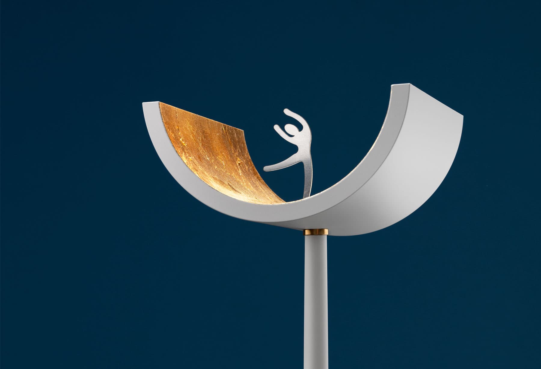 <p>La lampada “U” viene selezionata da uno dei più rinomati premi internazionali per l’eccellenza del design ed è esposta ad Atene in occasione della mostra “The Annual Good Design Show 2021”</p>