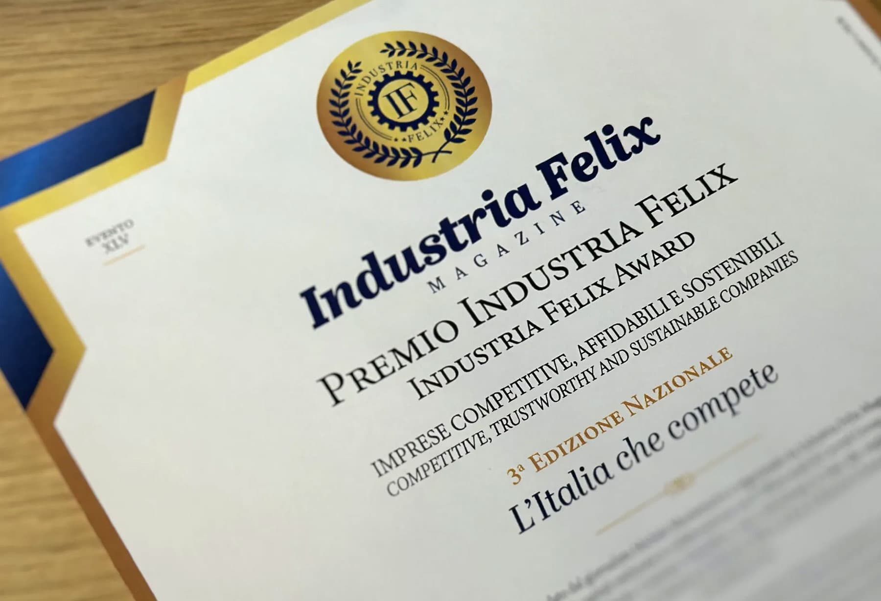 <p>Pour la seconde année consécutive, Catellani &amp; Smith remporte l’Alta Onorificenza di Bilancio dans le cadre de la troisième édition nationale du Prix Industria Felix – L’Italia che compete, récompense attribuée aux 203 entreprises italiennes les plus compétitives et les plus fiables du paysage entrepreneurial italien. Organisé par le trimestriel d&#8217;économie et de finance Industria Felix Magazine (en supplément au quotidien Il Sole 24 Ore), le Prix est attribué en fonction d’un algorithme de compétitivité de Cerved, une des principales agences de notation en Europe.</p>
